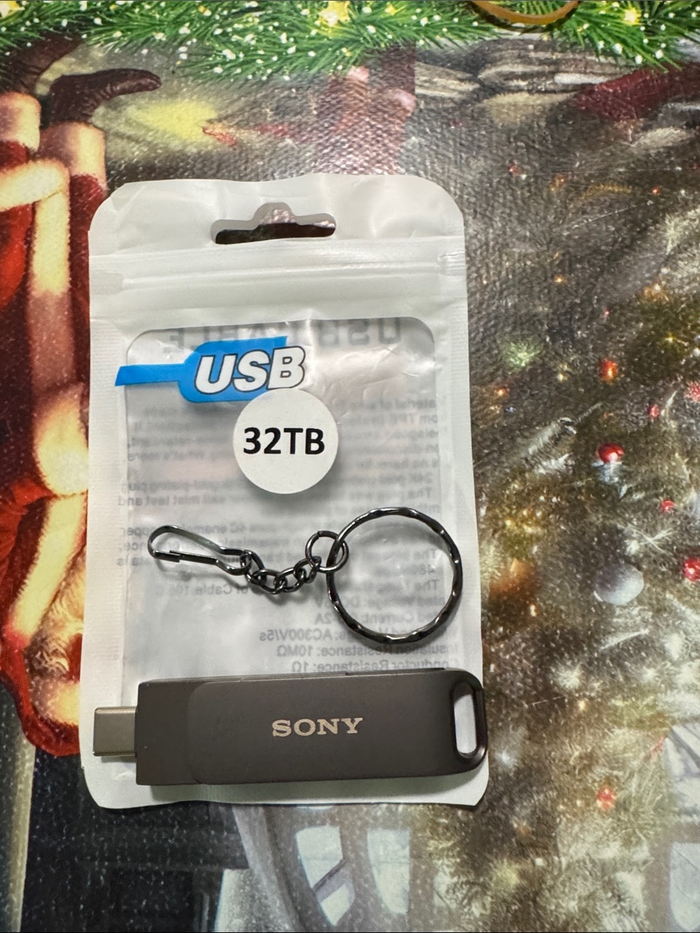 Sony Black USB-C Keychain Flash Drive 32TB
